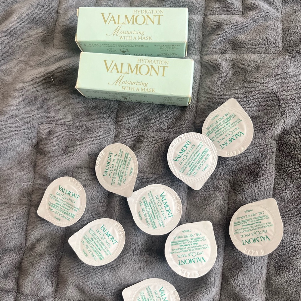 Valmont Hydration Mask Pods Set - Mint and White
